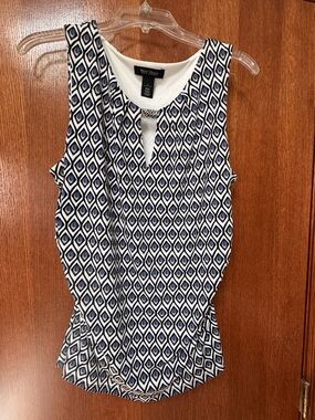 White House Black Market Navy and White Geometric Sleeveless Blouse